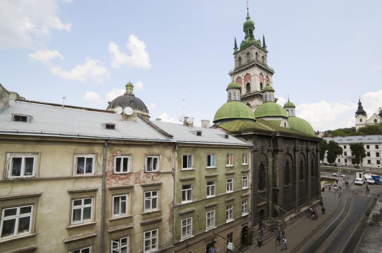 Lviv4U Apartment Exterior foto